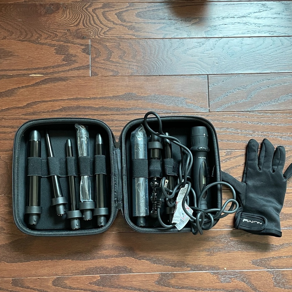 Like New Nume Curling Set